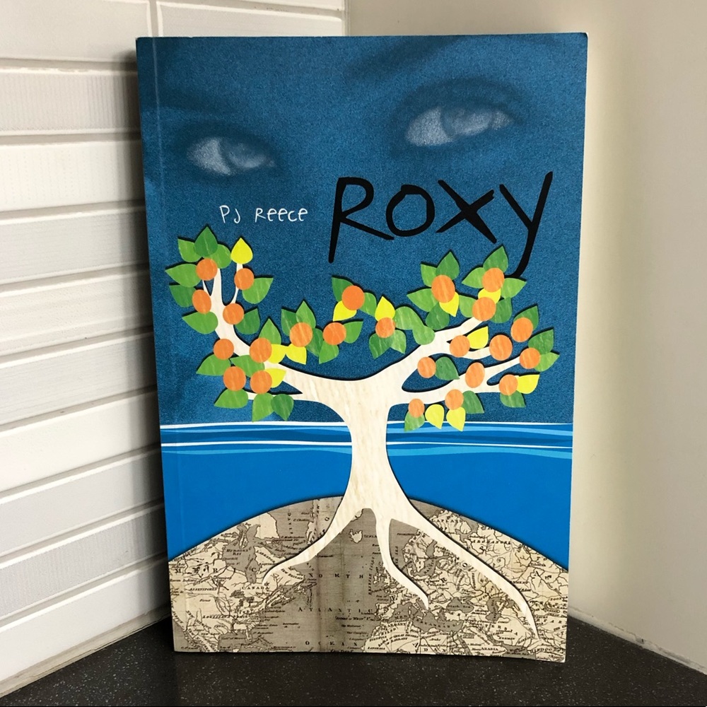 😎📚 3/$18 Roxy by PJ Reece